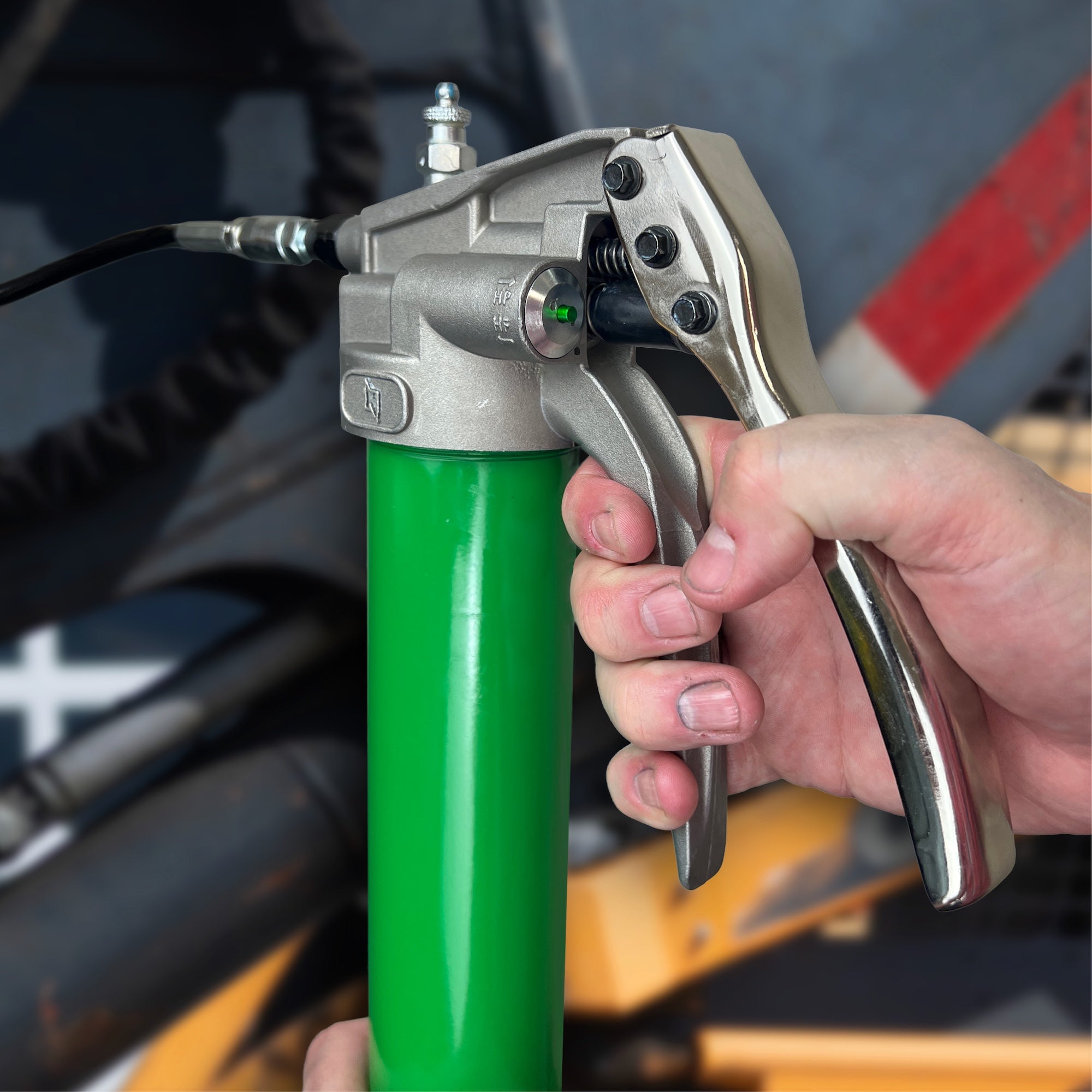 LockNLube DynaBoost Dual-Mode Grease Gun