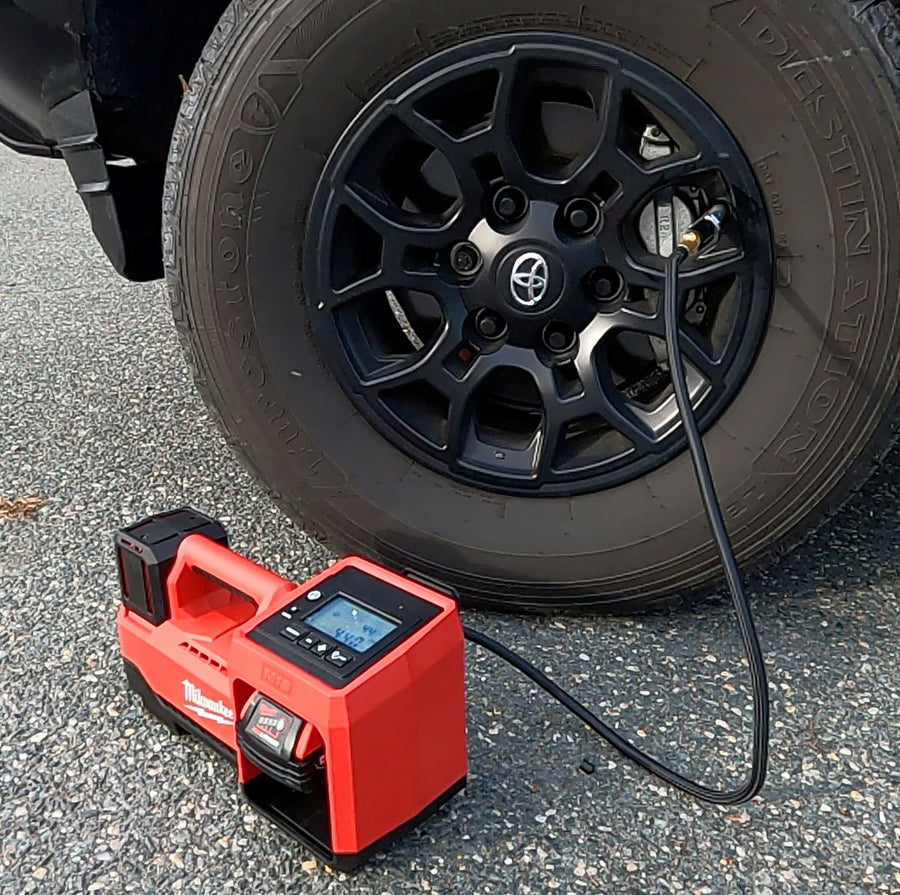 Milwaukee® M18™ Cordless Tire Inflator Kit